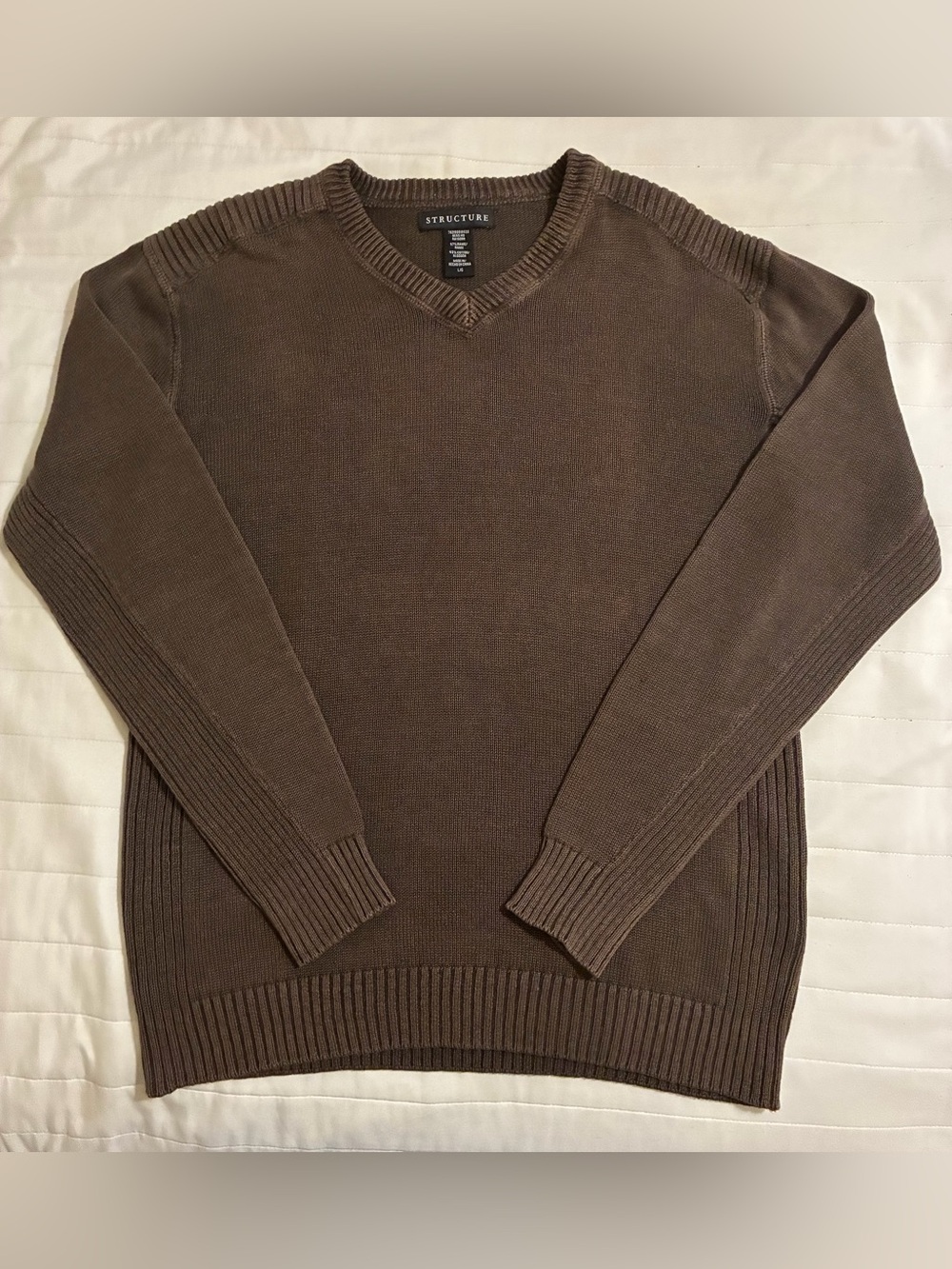 Structure Men’s Chocolate Brown Vintage Look Y2K V-Neck Ramie Sweater L